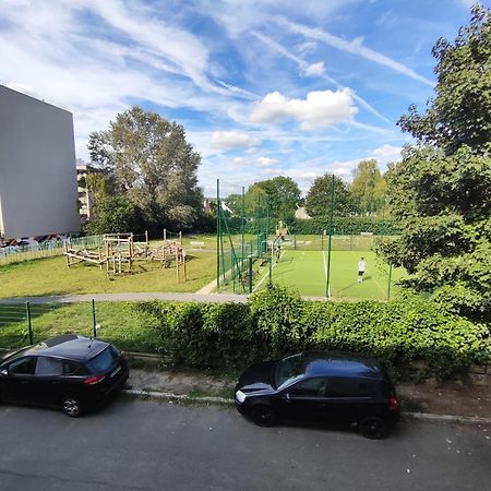 Room & Parking In Shared Appartment With Proprietor L 25 Mins From Paris Gare Du Nord, Cdg Airport & Stade De France Montmagny Exterior photo
